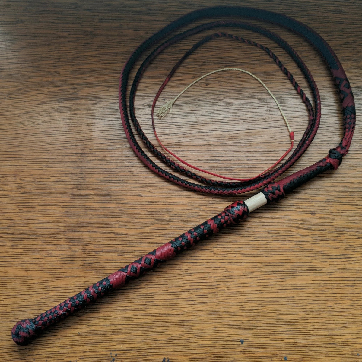 3mm paracord 425 : r/whips